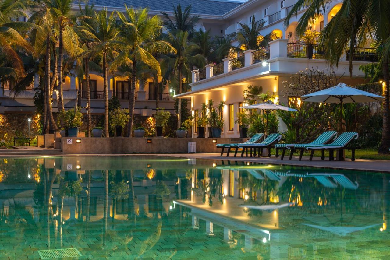 The Privilege Floor By Lotus Blanc Siem Reap Exterior foto