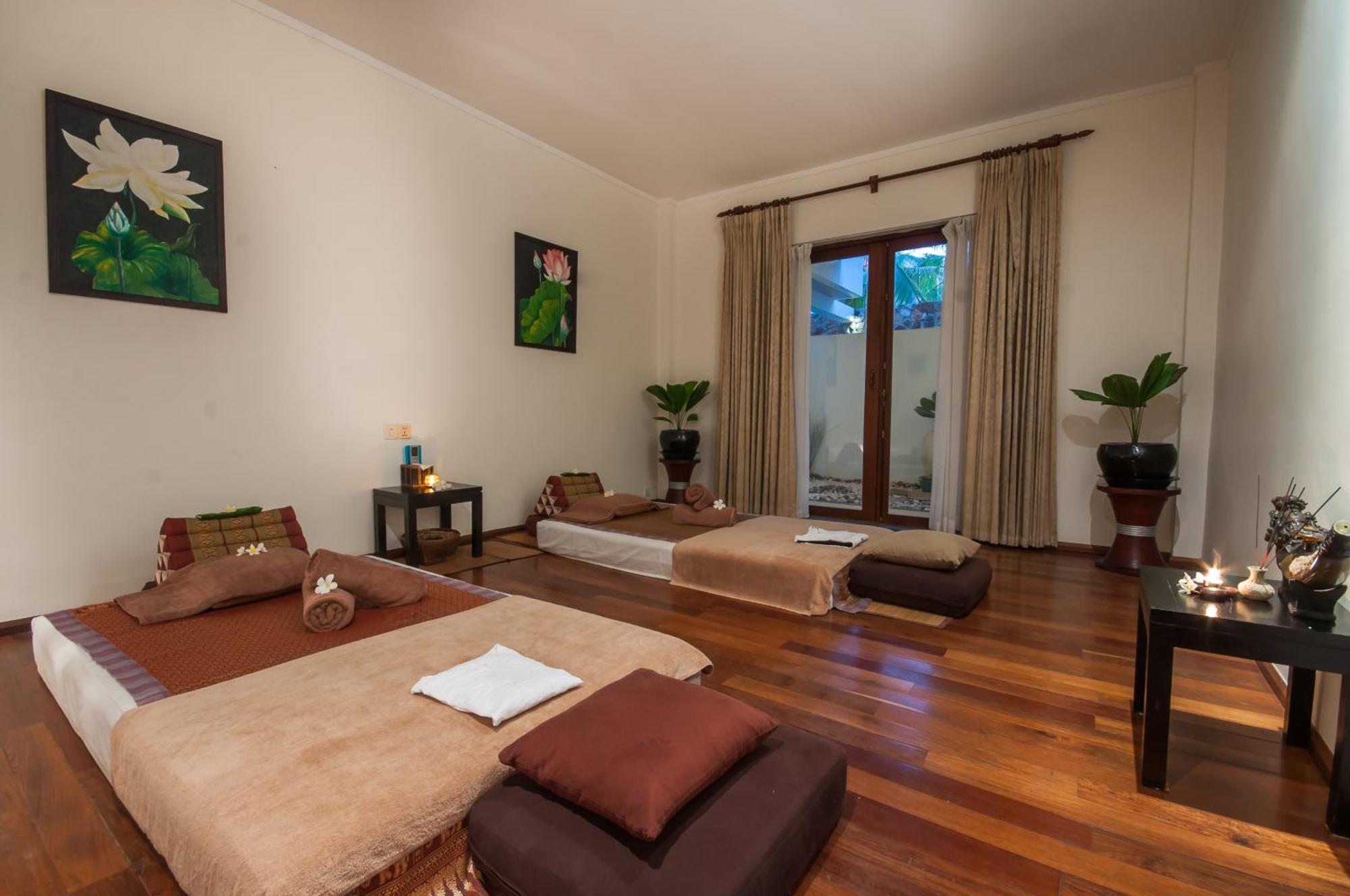 The Privilege Floor By Lotus Blanc Siem Reap Exterior foto