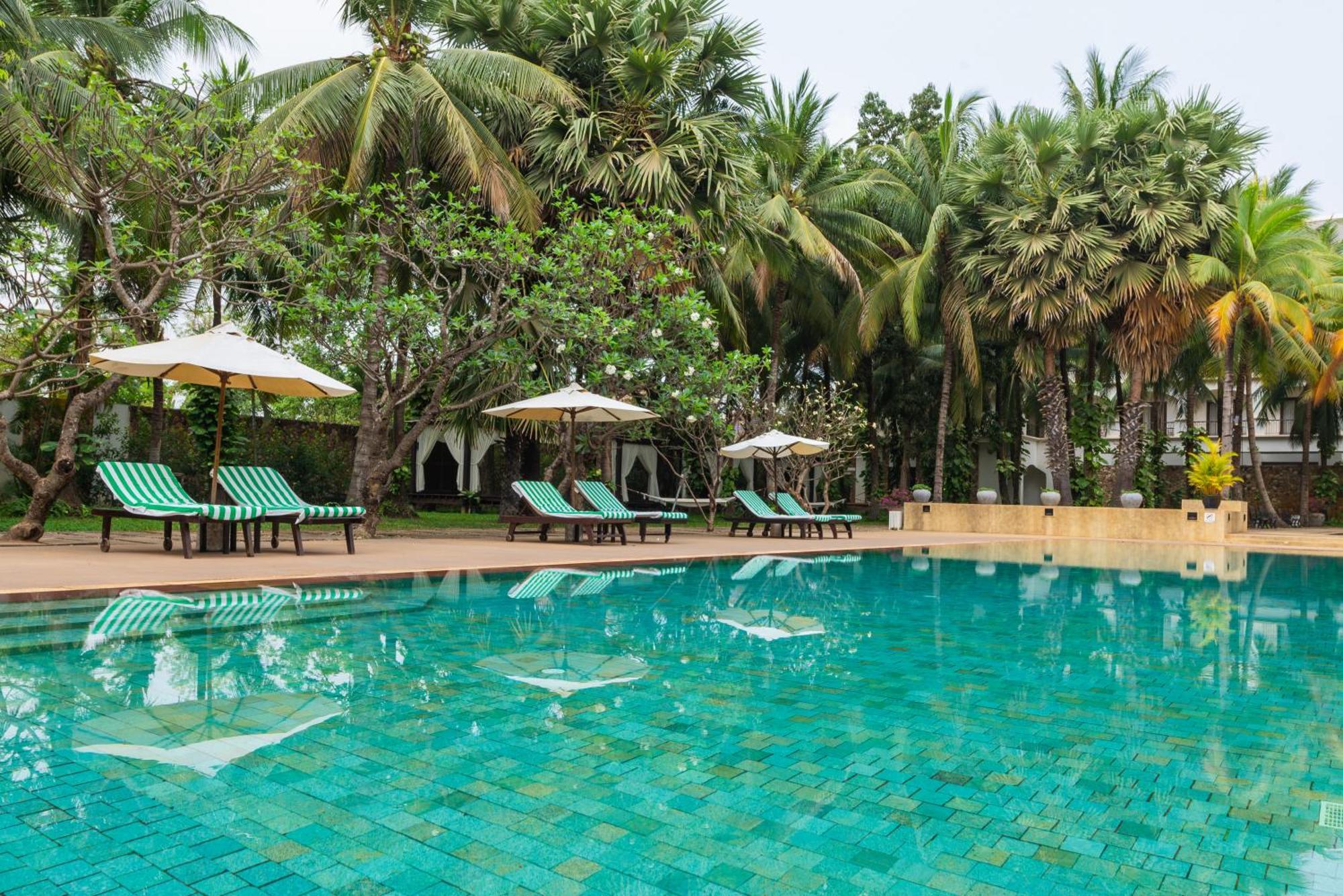 The Privilege Floor By Lotus Blanc Siem Reap Exterior foto